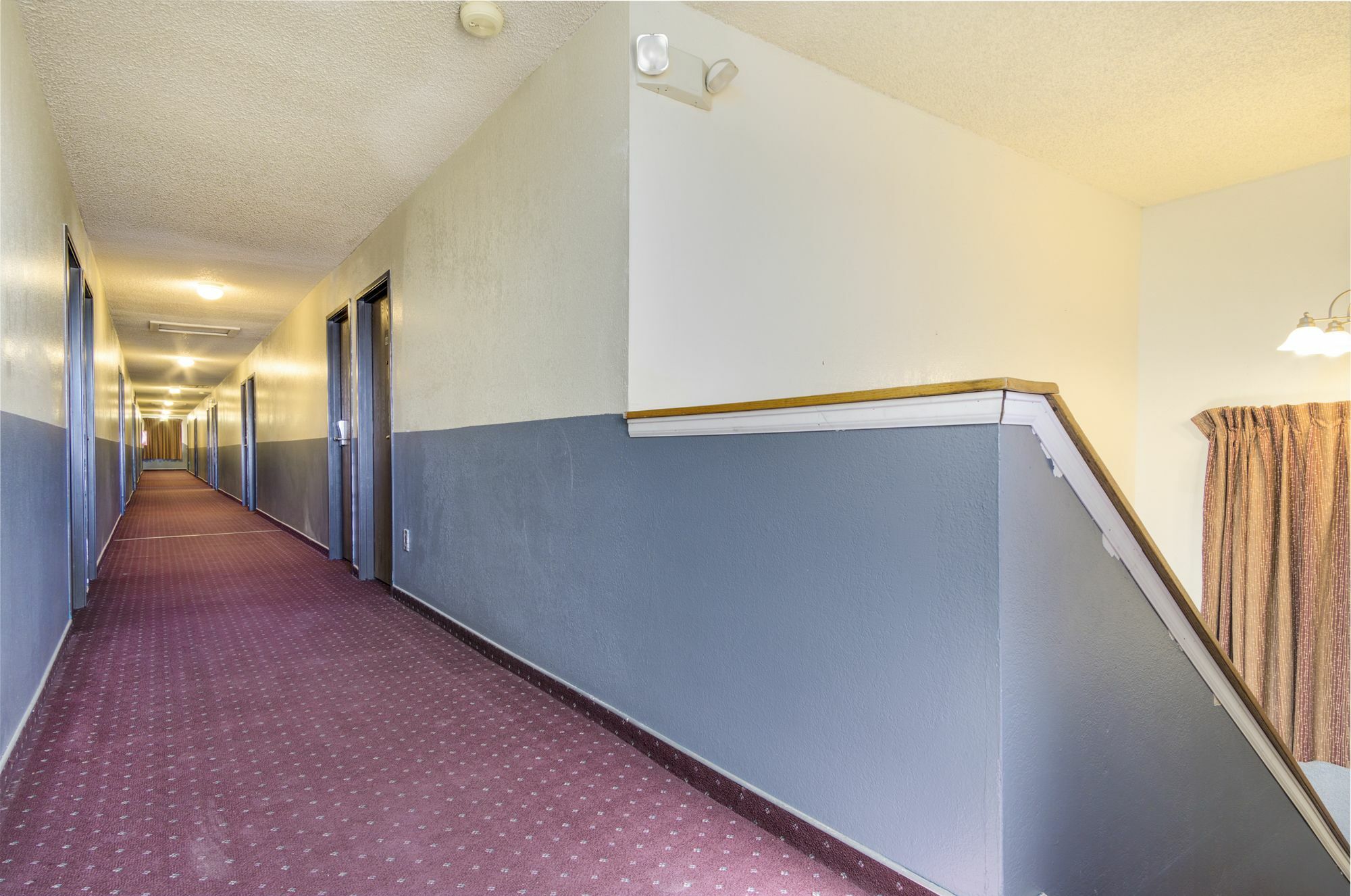 Super 8 By Wyndham Hotel